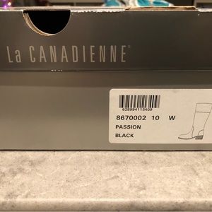 La canadienne, like new, in box, tags off. Been sitting in the closet.